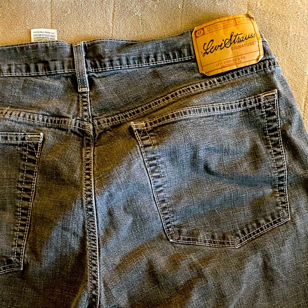 Black fade wash Levi’s bootcut